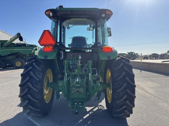 Image of John Deere 6120E equipment image 3