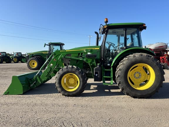 Image of John Deere 6120E equipment image 1