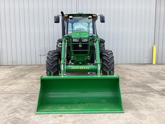 Image of John Deere 6120E equipment image 1