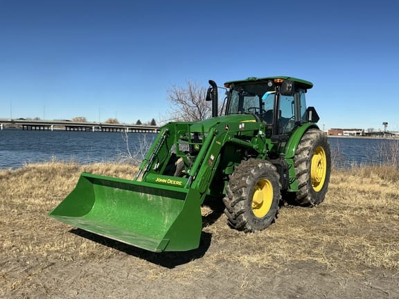 2023 John Deere 6120E Equipment Image0