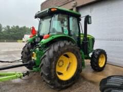Image of John Deere 6120E equipment image 2
