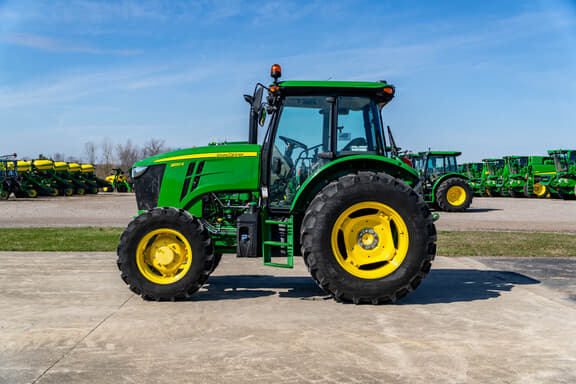 Image of John Deere 6120E equipment image 1
