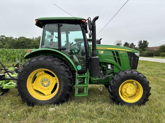 Image of John Deere 6120E equipment image 4