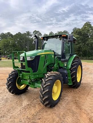 Image of John Deere 6120E equipment image 2