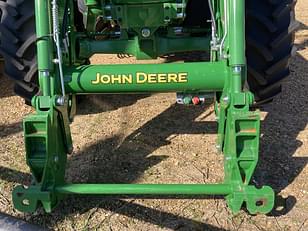 Main image John Deere 6120E 1