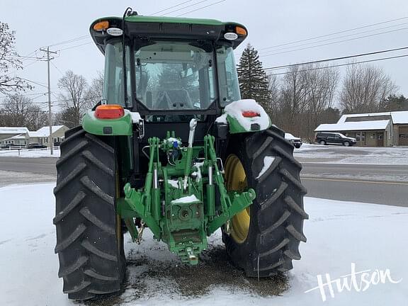 Image of John Deere 6120E equipment image 3