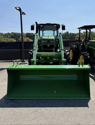 Image of John Deere 6120E equipment image 2