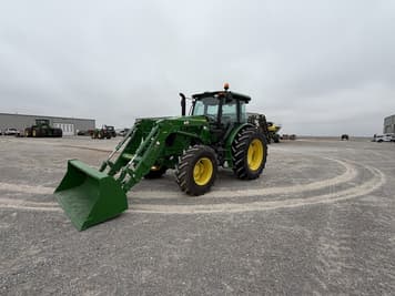 Main image John Deere 6120E