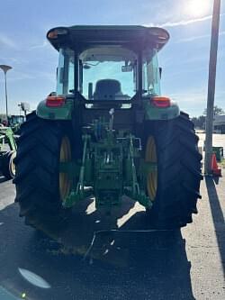 Image of John Deere 6120E equipment image 2