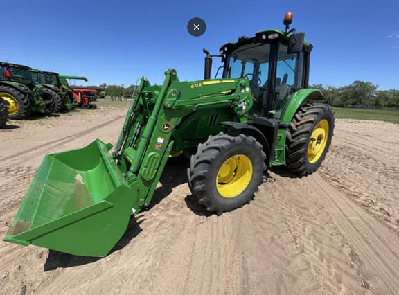 Image of John Deere 6120E equipment image 3