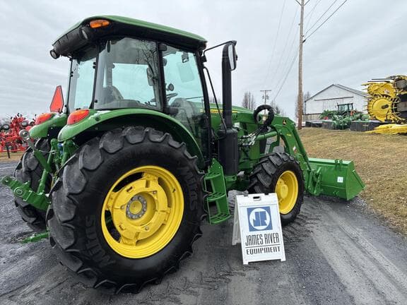 Image of John Deere 6120E equipment image 3