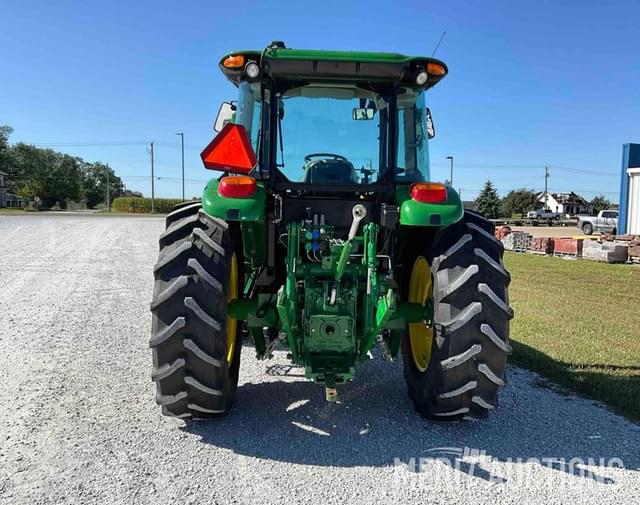 Image of John Deere 6120E equipment image 3