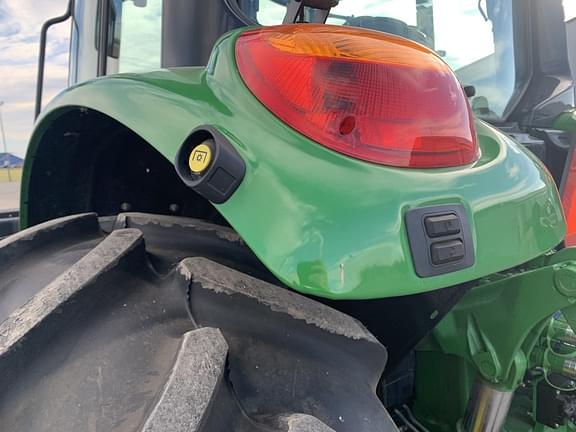 Image of John Deere 6120M equipment image 3