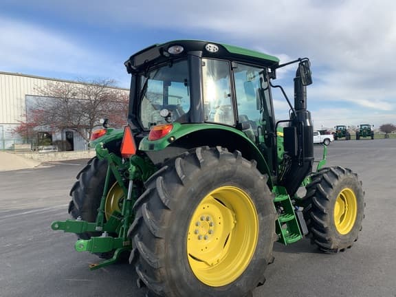 Image of John Deere 6120M equipment image 1
