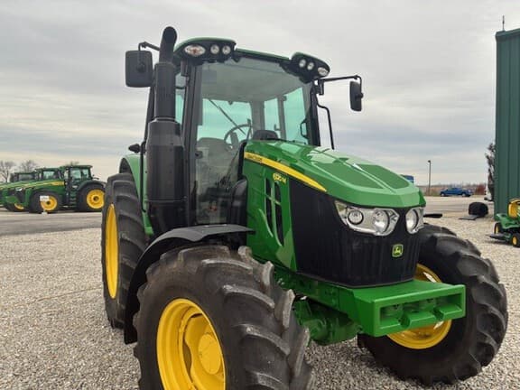 Image of John Deere 6120M equipment image 1