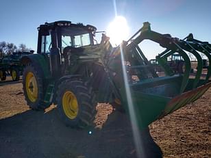 Main image John Deere 6120M 8