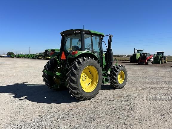 Image of John Deere 6120M equipment image 4