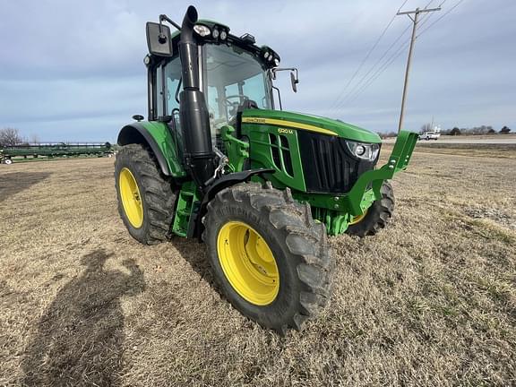 Image of John Deere 6120M equipment image 2