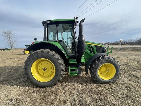 Image of John Deere 6120M equipment image 3