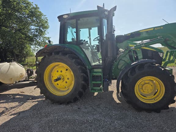 Image of John Deere 6120M Image 0