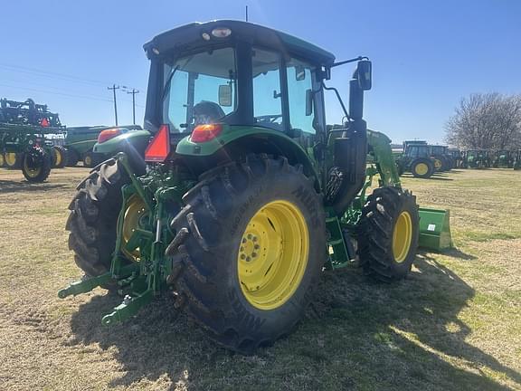 Image of John Deere 6120M equipment image 2