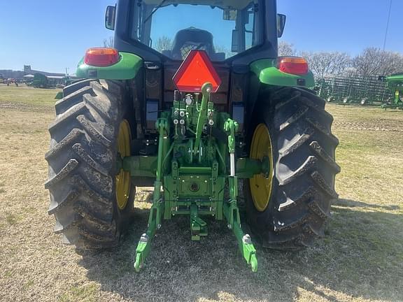 Image of John Deere 6120M equipment image 4