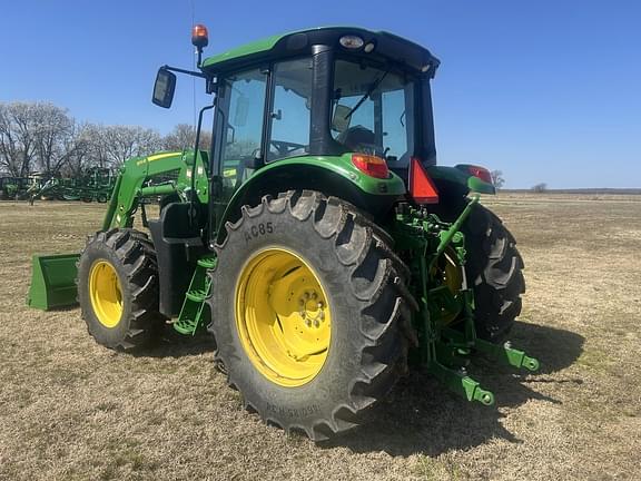 Image of John Deere 6120M equipment image 1
