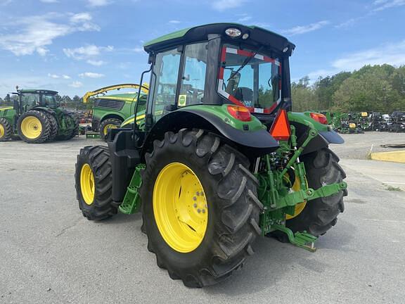 Image of John Deere 6120M equipment image 2