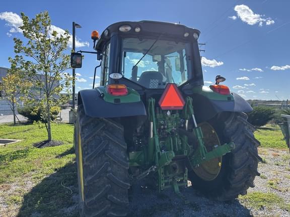 Image of John Deere 6120M equipment image 4
