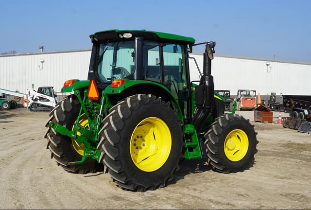 Image of John Deere 6120M equipment image 4