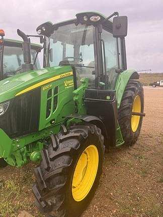 Image of John Deere 6120M equipment image 4