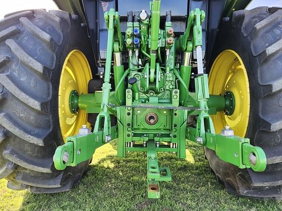 Image of John Deere 6120M equipment image 4