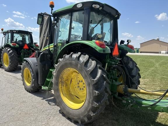 Image of John Deere 6120M equipment image 2