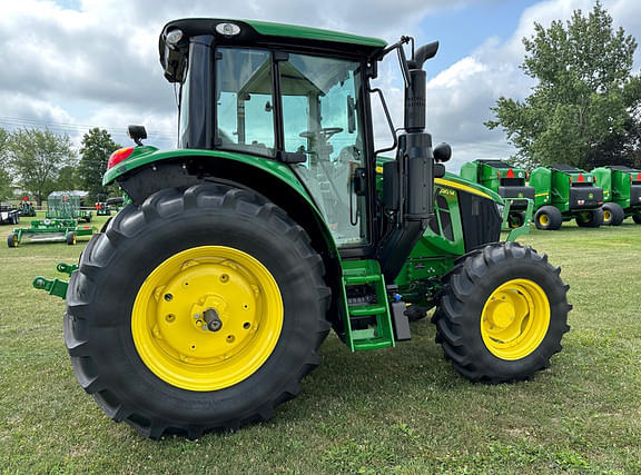 Image of John Deere 6120M equipment image 1