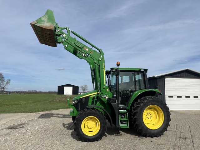 Image of John Deere 6120M equipment image 4