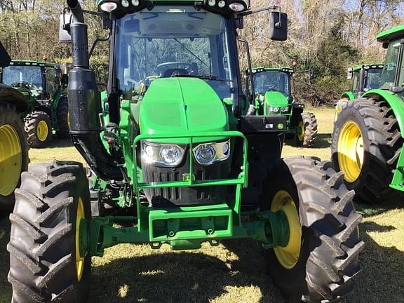 Image of John Deere 6120M equipment image 2