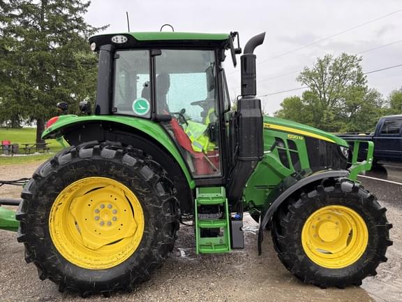 Image of John Deere 6120M equipment image 2