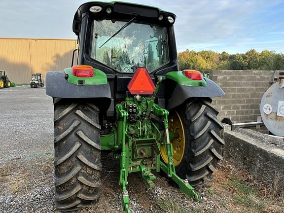 Image of John Deere 6120M equipment image 2