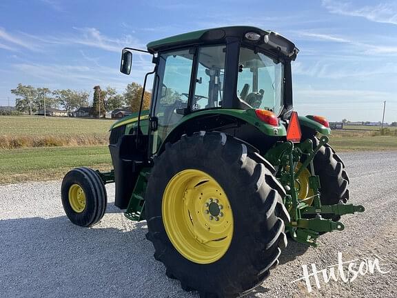 Image of John Deere 6120M equipment image 4