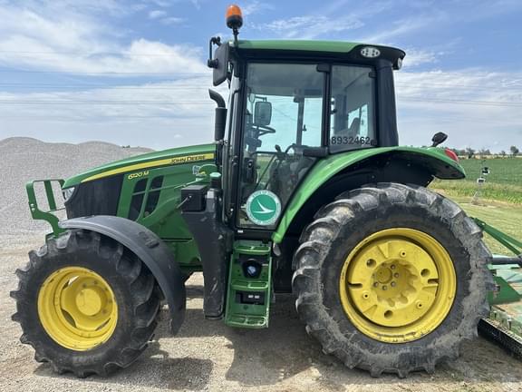 Image of John Deere 6120M equipment image 1