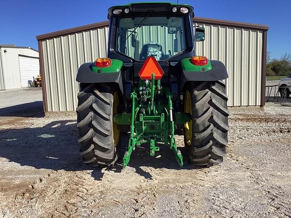 Image of John Deere 6120M equipment image 4