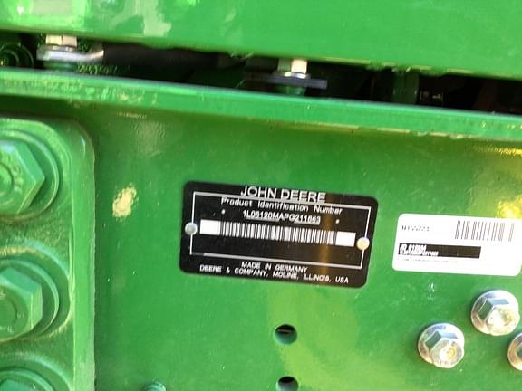 Image of John Deere 6120M equipment image 1