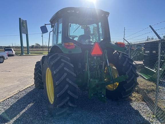 Image of John Deere 6120M equipment image 4