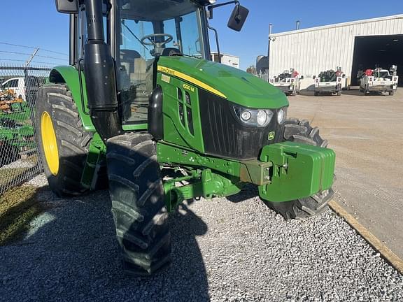 Image of John Deere 6120M equipment image 1