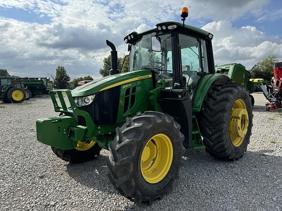 Image of John Deere 6120M equipment image 2