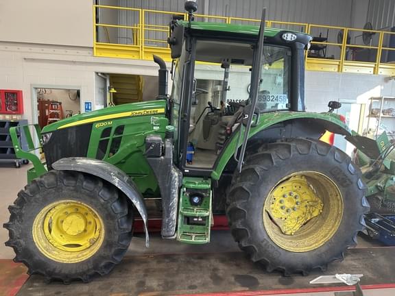Image of John Deere 6120M equipment image 1