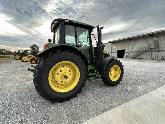 Image of John Deere 6120M equipment image 3