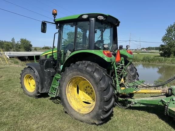 Image of John Deere 6120M equipment image 2