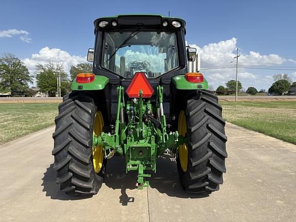 Image of John Deere 6120M equipment image 3