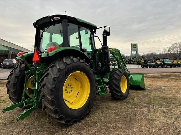 Image of John Deere 6120M equipment image 4